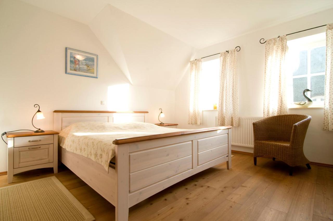Ferienhaus Zander Mit Sauna Born Buitenkant foto